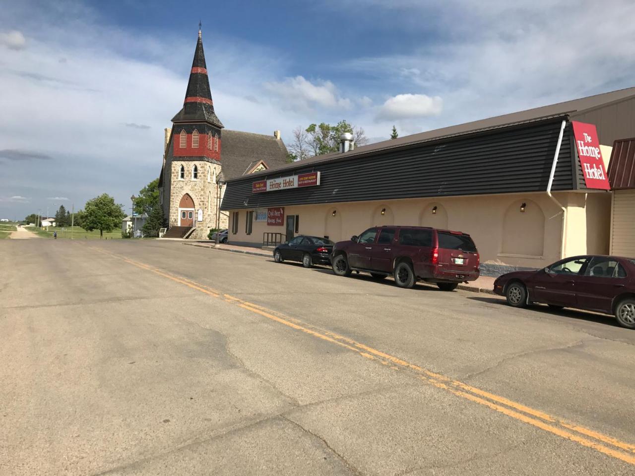 The Home Hotel Boissevain Exterior photo