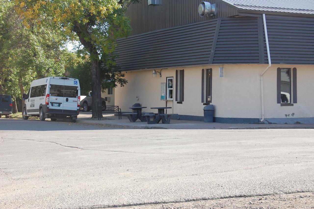 The Home Hotel Boissevain Exterior photo